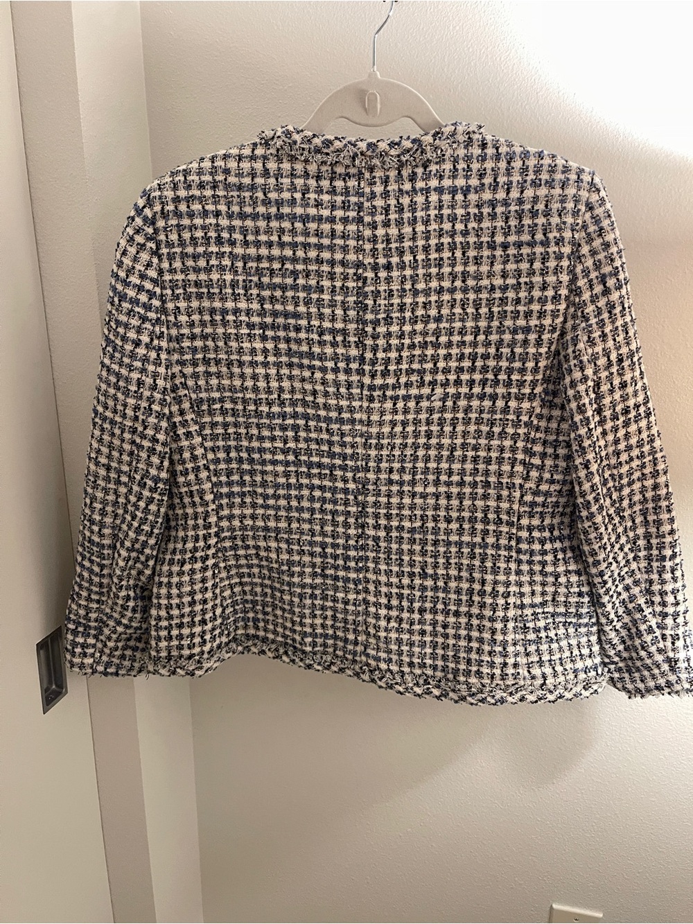Ann Taylor Cream and Navy Tweed Open-Front Blazer - Picture 2 of 4